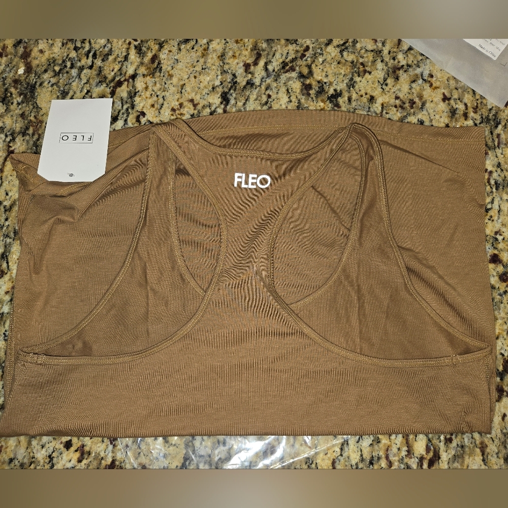 NIB FLEO Daily Racerback Tank Light Size Small - Picture 4 of 5